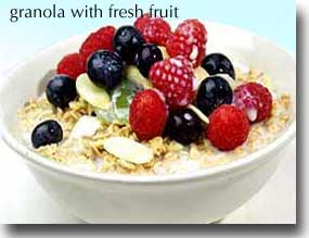 Granola with Fresh Fruit